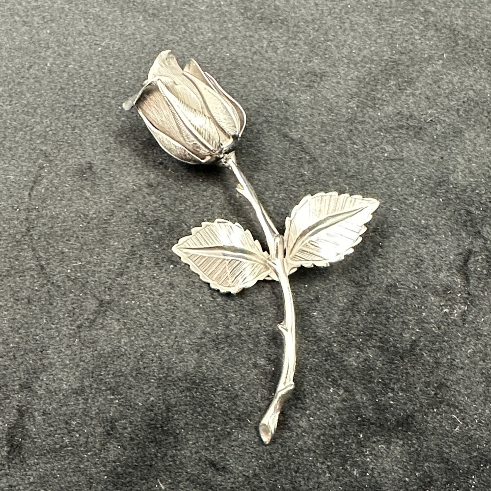 Vintage Giovanni silver tone rose